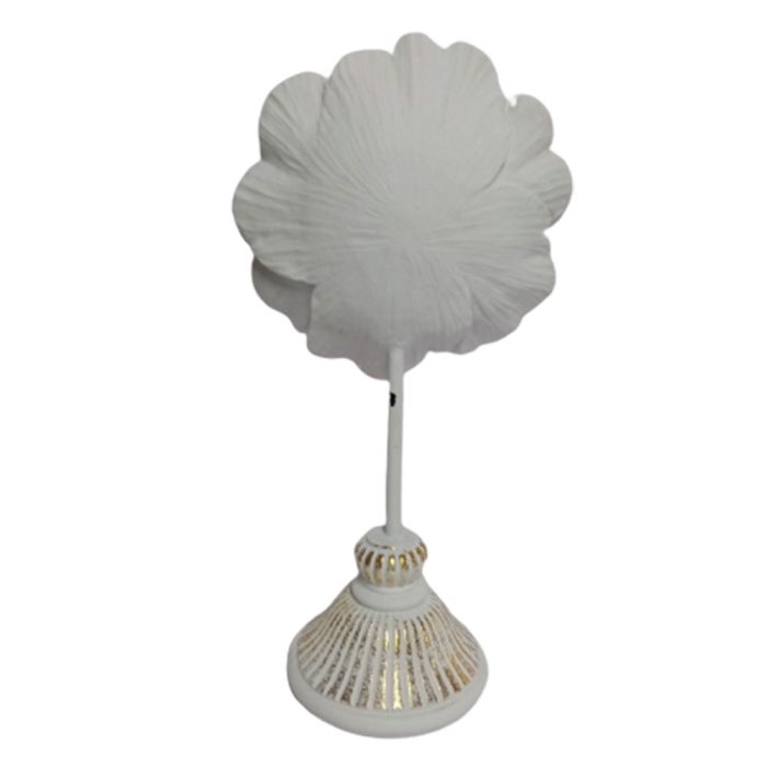 Flor blanca con dorado - Image 4