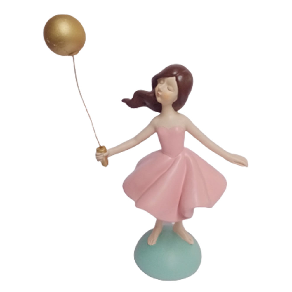 Figura de mujer - Galerías el Triunfo - 049072778295