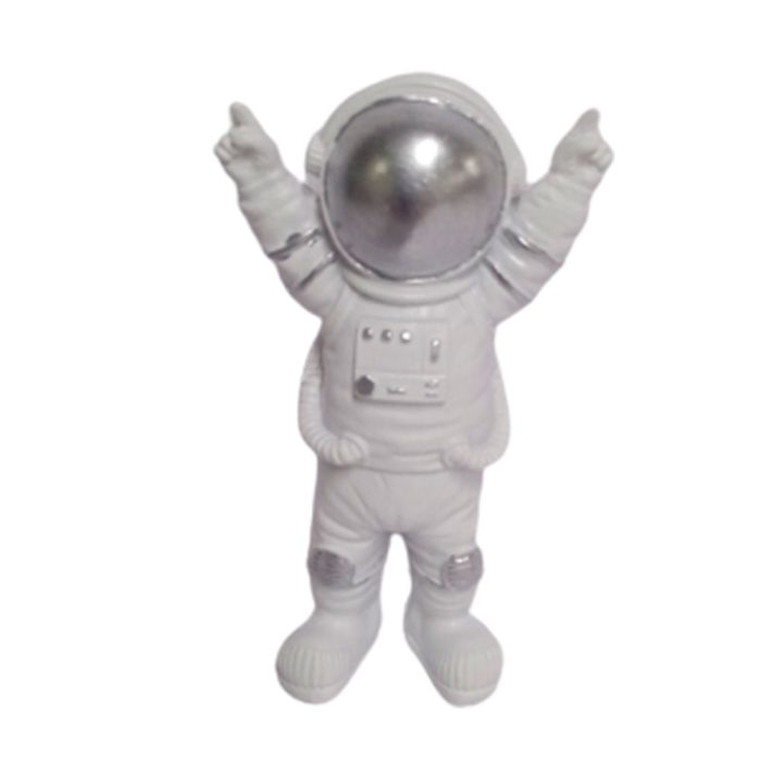 Figura de astronauta - Galerías el Triunfo - 049072778304