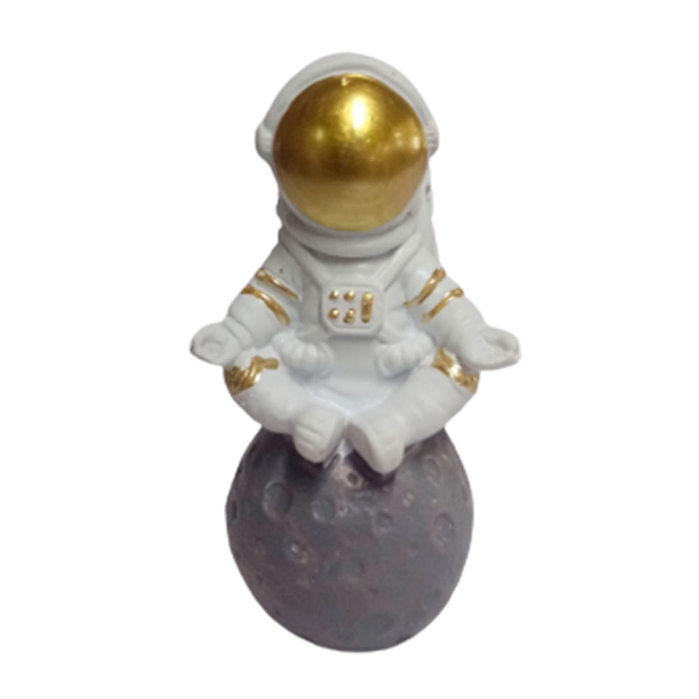 Figura de astronauta - Galerías el Triunfo - 049072778305