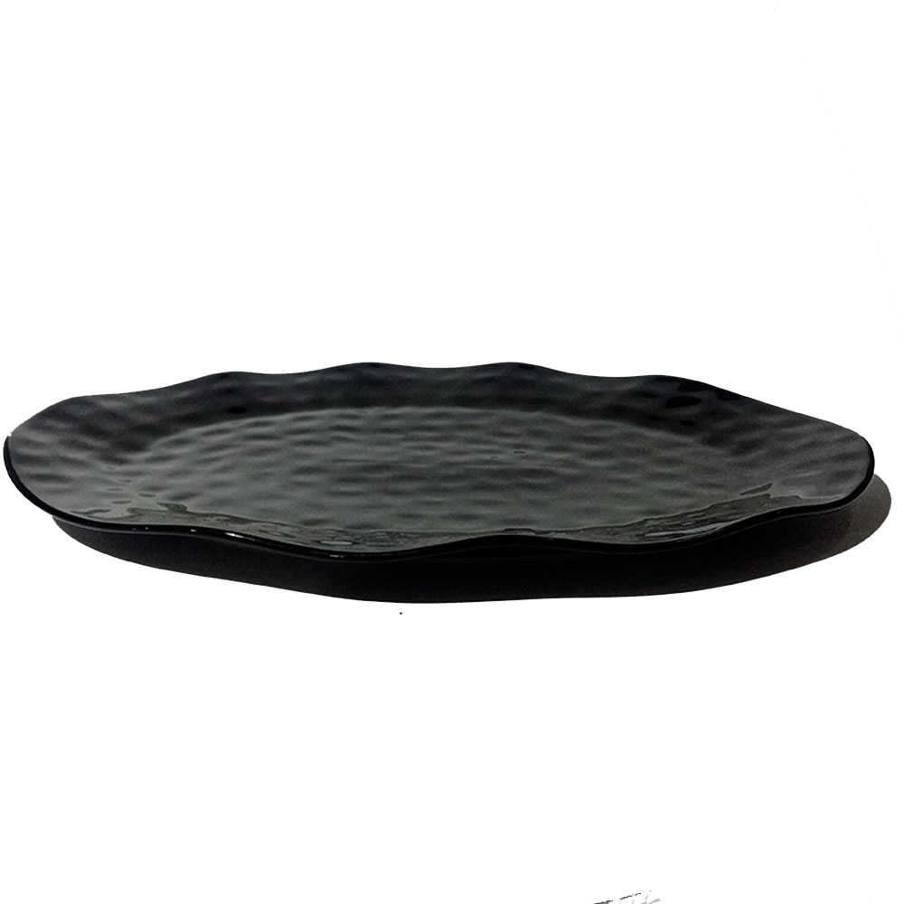 Plato de porcelana negra - Galerías el Triunfo - 090307370387