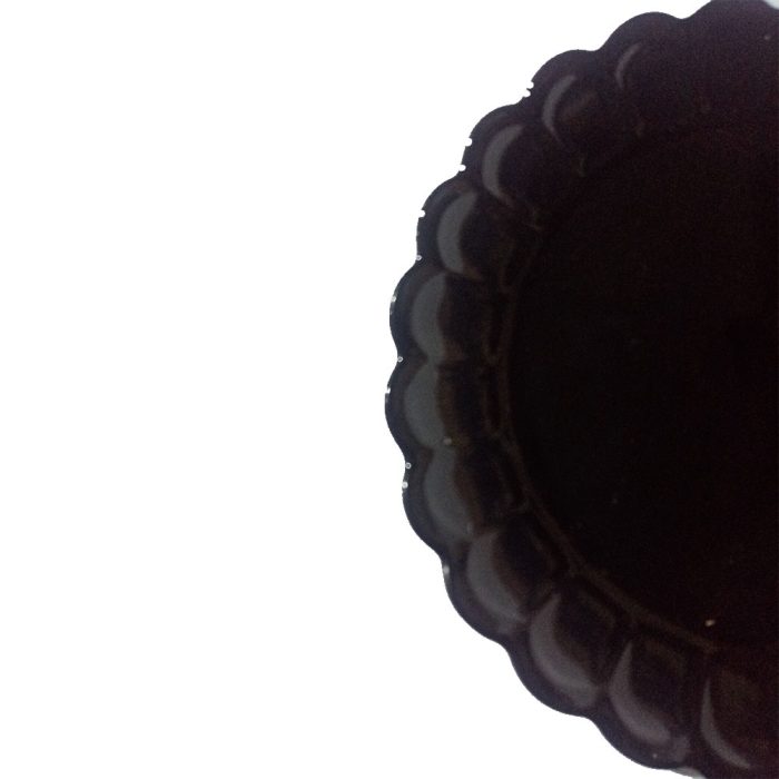 Plato de porcelana negra - Image 3