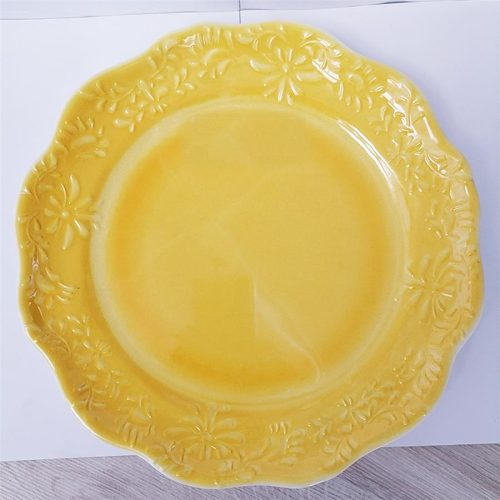 Plato de melamina amarillo - Galerías el Triunfo - 093072584146