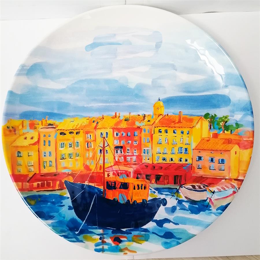 Plato de melamina estampado - Galerías el Triunfo - 093072584169