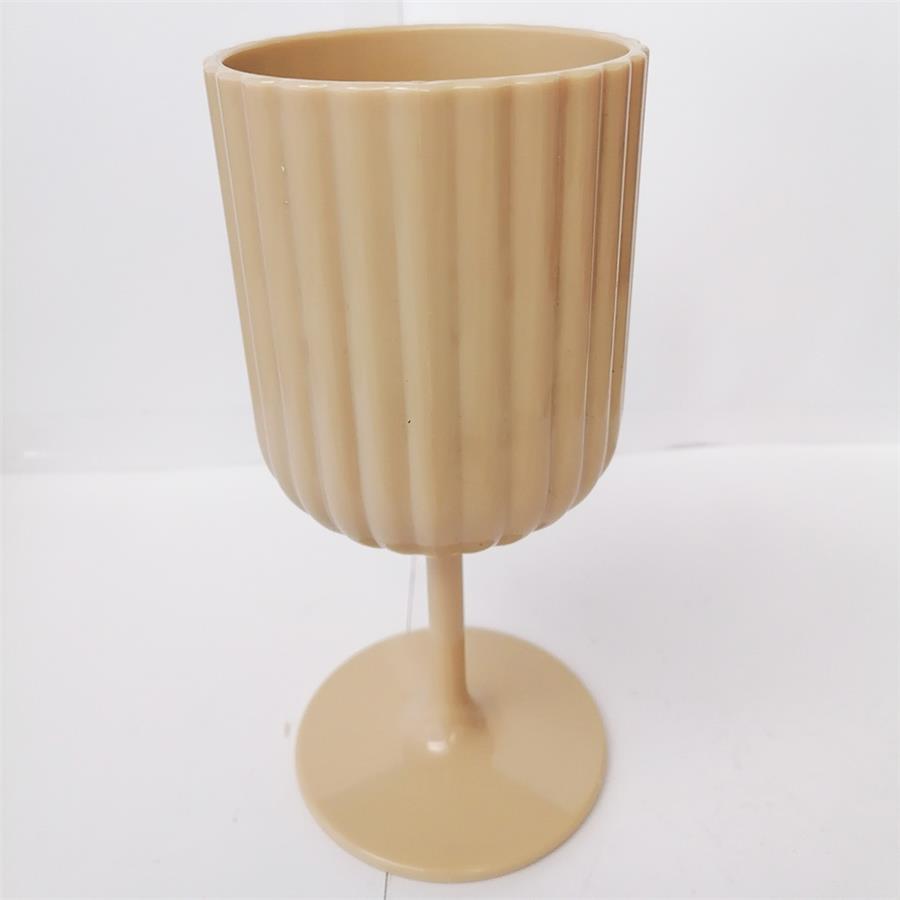 Copa de plastico color - Galerías el Triunfo - 093072584234