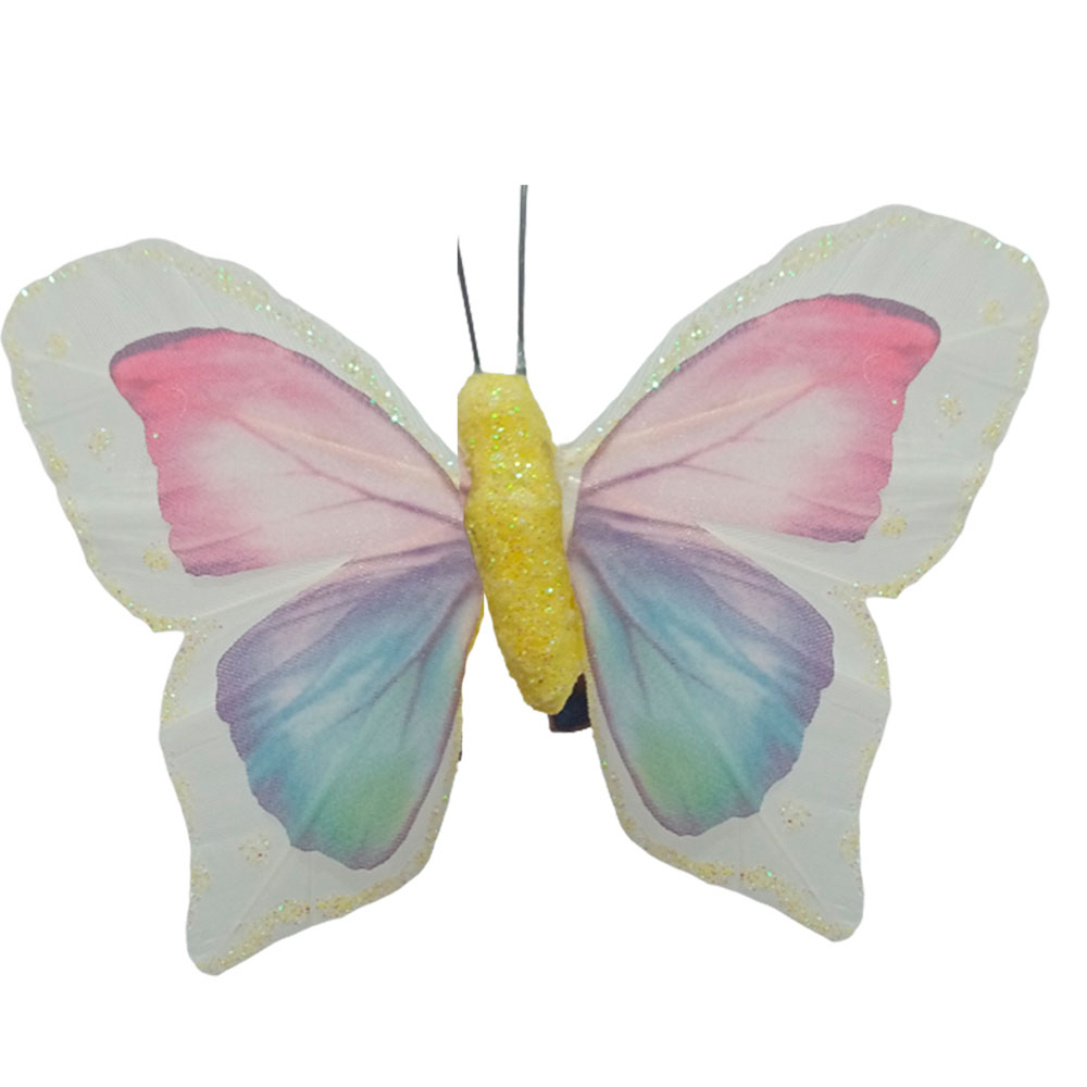 Mariposa lila con blanco - Galerías el Triunfo - 100307378282