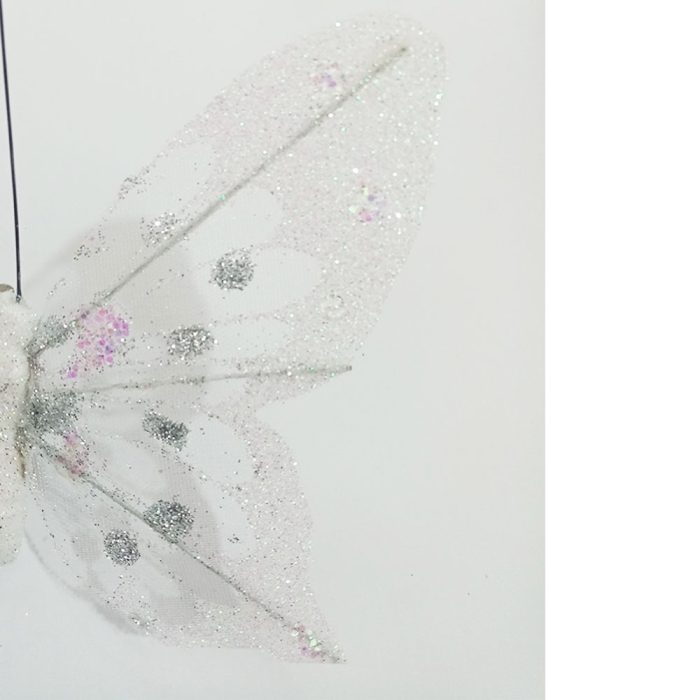 Mariposa blanca con pinza - Image 5