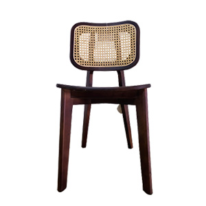 Silla de madera - Galerías el Triunfo - 162071896076