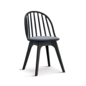 Silla de plástico negra - Galerías el Triunfo - 162172485045