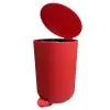 Bote rojo de plástico - Image 2