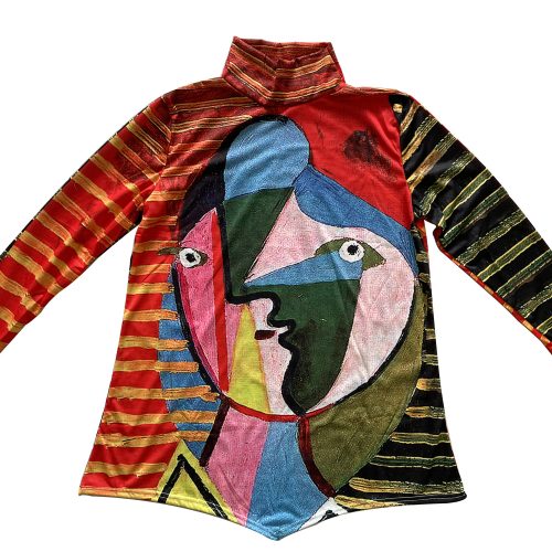 Blusa con diseño rostro - Galerías el Triunfo - 291001736069