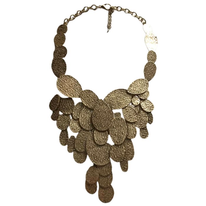 Collar de metal dorado - Galerías el Triunfo - 291001736698