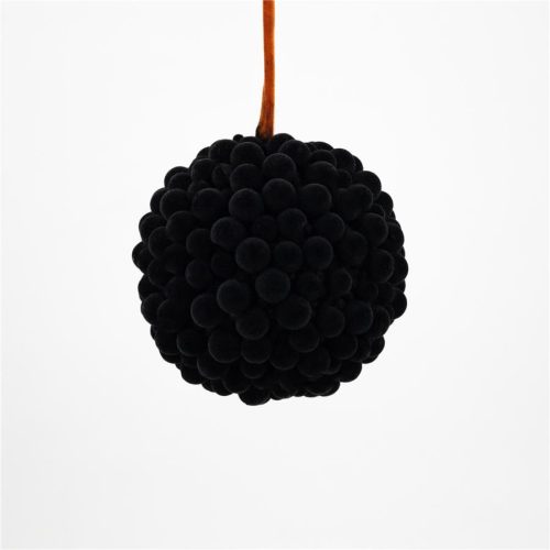 Bola con pompones negros - Galerías el Triunfo - 100307378499