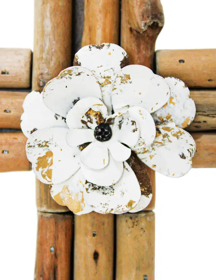 Cruz de Mesa de Madera - Image 3