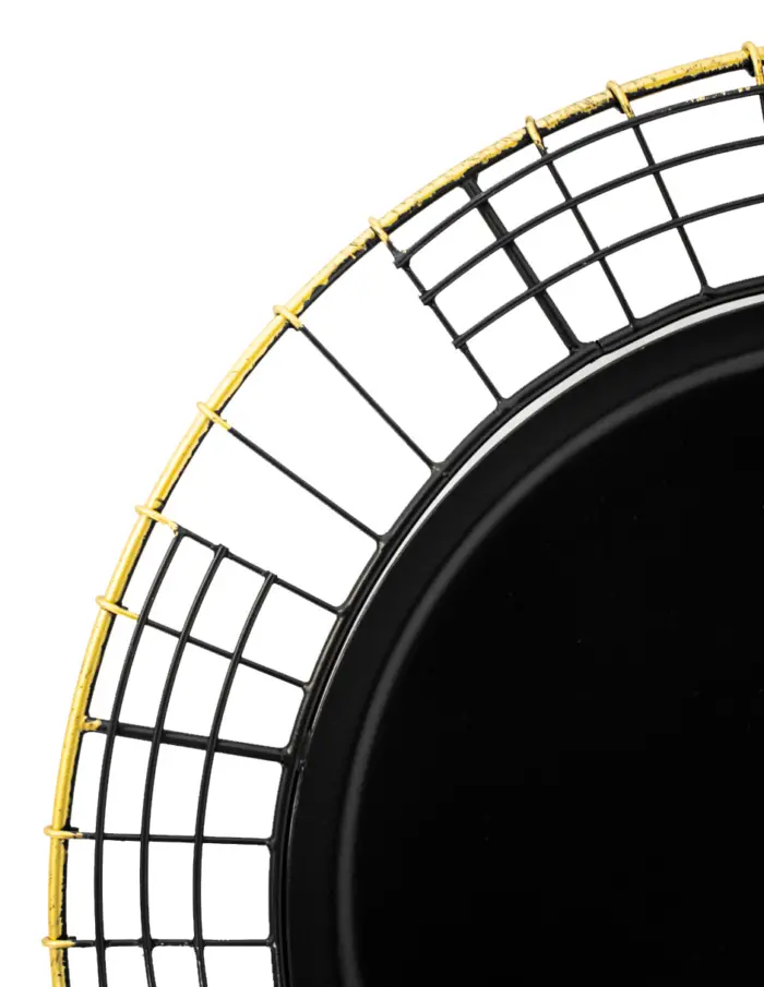 Plato de metal tejido negro con orilla dorada de 1.5x36cm - Image 3