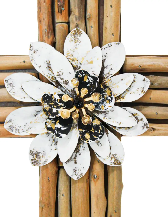 Cruz de madera con flor de 20x11x32.5cm - Image 3