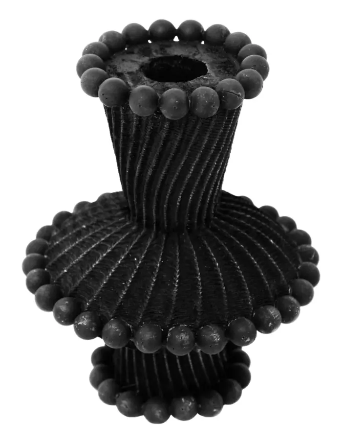 Florero de madera negro de 13.3x13.3x16cm - Image 2