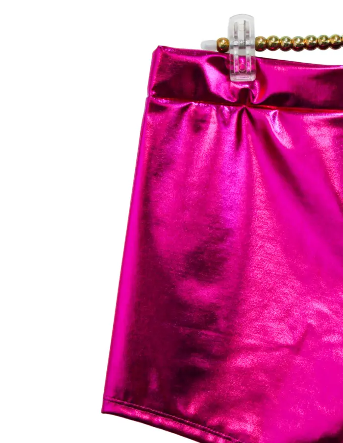 Short metálico fucsia talla S de 32x30x0.1cm - Image 2