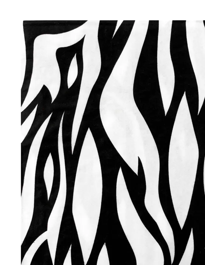 Paquete de servilletas de papel blanca con rayas negras diseño tigre con 20 piezas de 33x33cm - Image 2