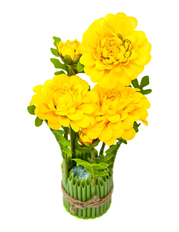 Ramo de flor amarilla con base de 7.3x7.3x28cm - Image 2