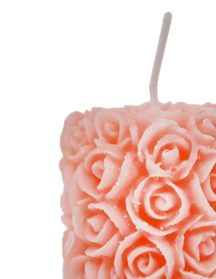 Vela decorativa diseño de rosas rosas de 4x4x7.3cm - Image 3