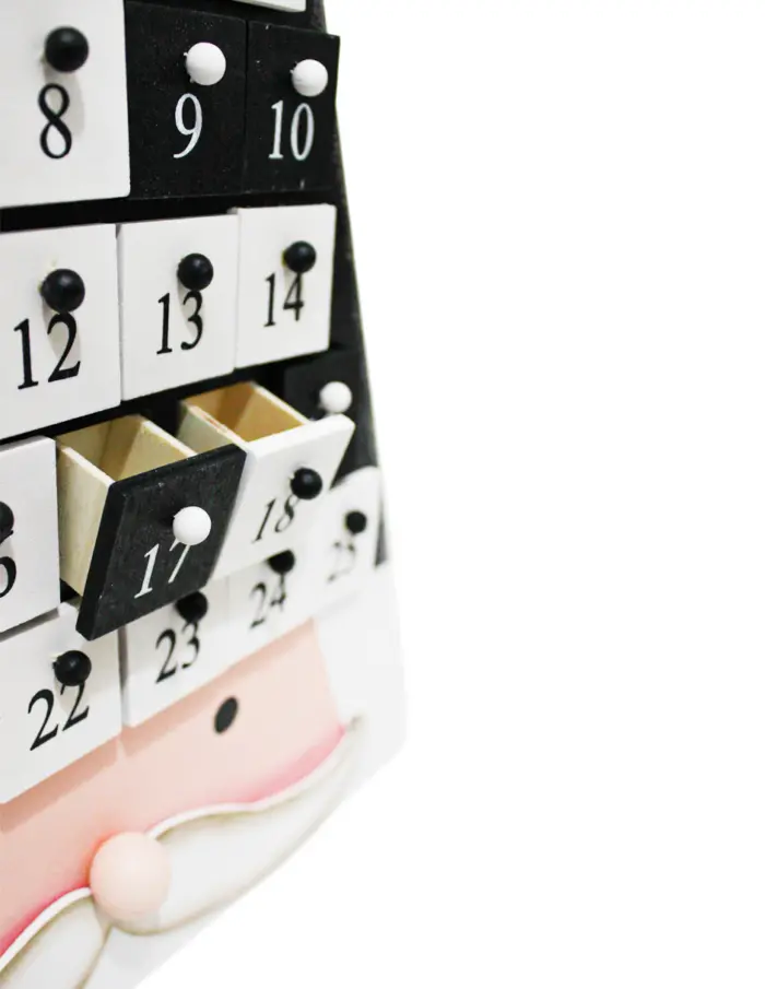 Decoración diseñó calendario negro de madera santa de 5.5x32.5x47cm - Image 4