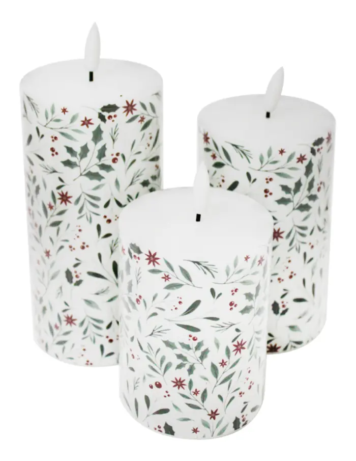 Set de 3 velas de luz LED diseño holly (usa baterías AA no incluidas) de 7.5x10x13x15cm - Image 2