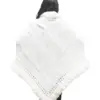 Capa blanca con peluche en las orillas de 65x65cm - Image 3