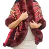 Capa de invierno vino con orilla de peluche y lentejuelas de 96x74x0.1cm - Image 2