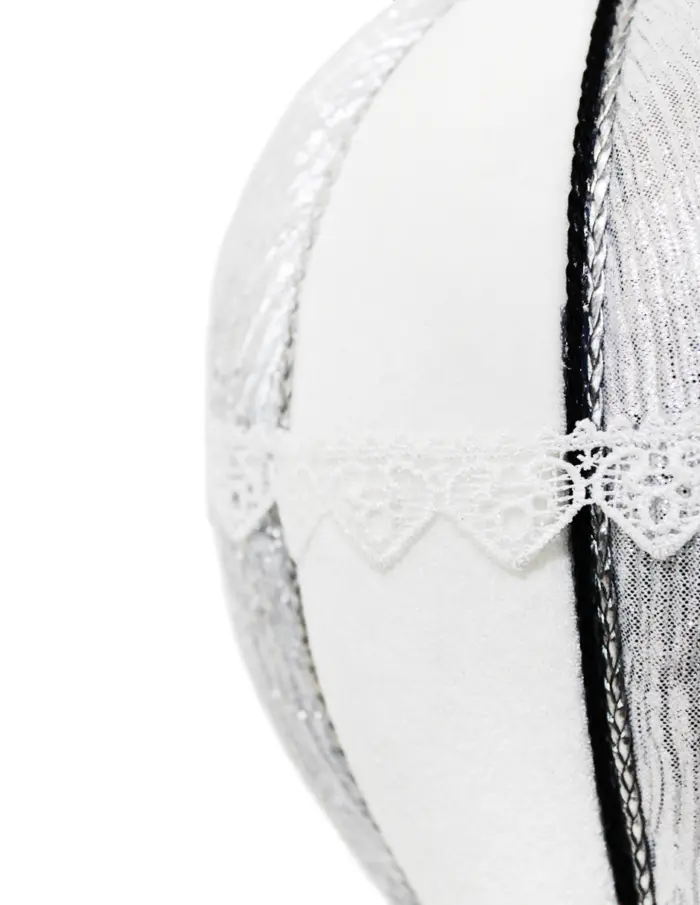 Globo colgante de terciopelo blanco con plateado 23x23x44cm - Image 3