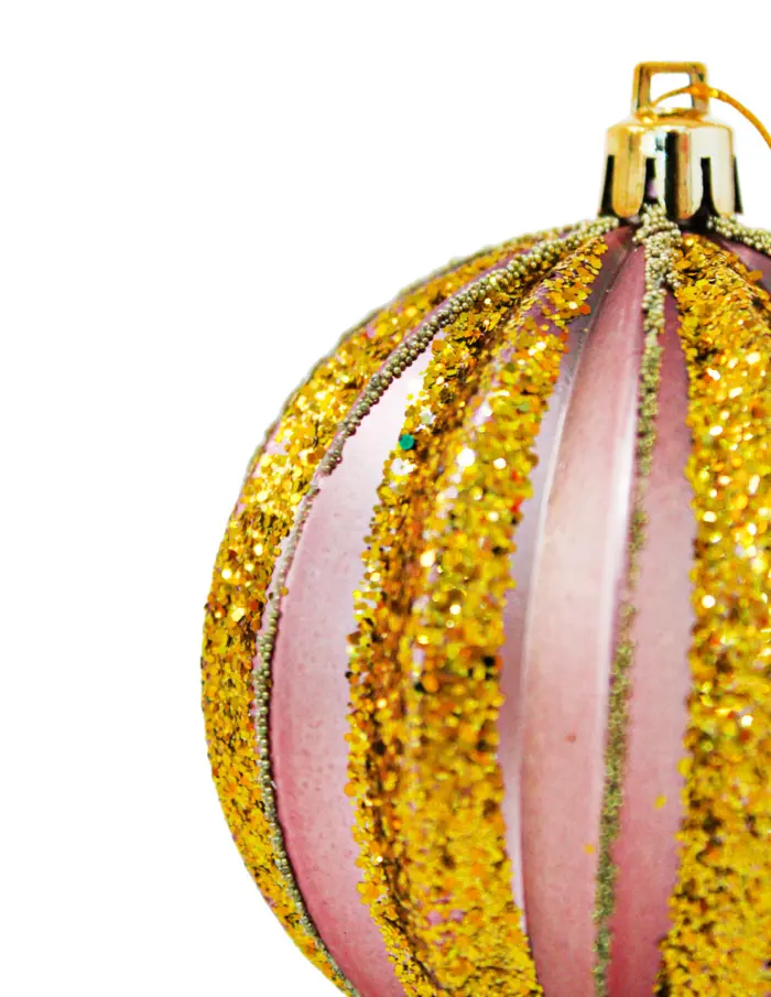 Esfera de plástico rosa mate con dorado diamantada de 8cm - Image 2