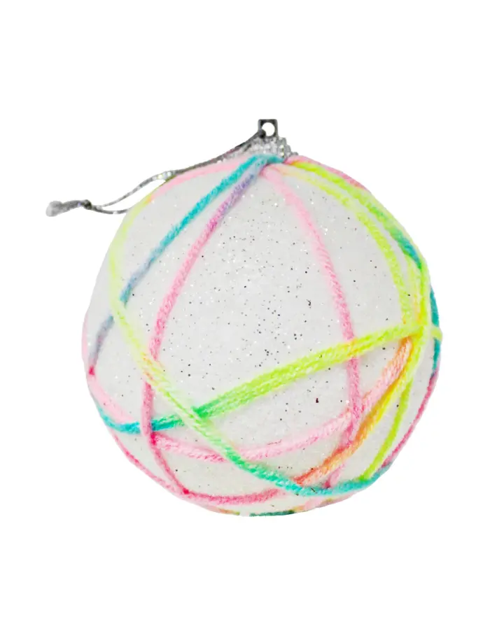 Caja con 4 esferas blancas diamantadas con hilo colores de 8cm - Image 2