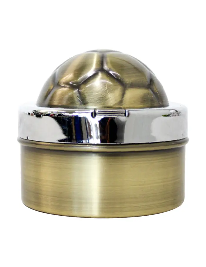 Cenicero de metal terminado antiguo con tapa diseño Balon de futbol de 9.5cm - Image 2