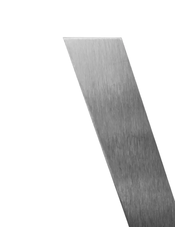 Letra V de acero de 15cm - Image 2