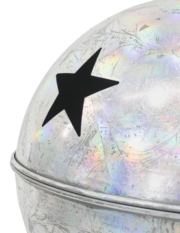 Cascabel iridiscente con estrellas perforadas de 60cm - Image 3