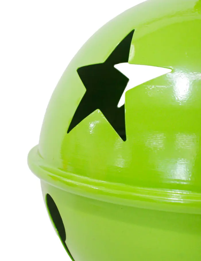 Cascabel verde pera con estrellas perforadas de 45cm - Image 3
