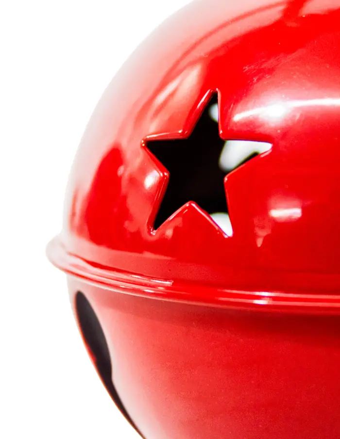 Cascabel rojo con estrellas perforadas de 10cm - Image 2