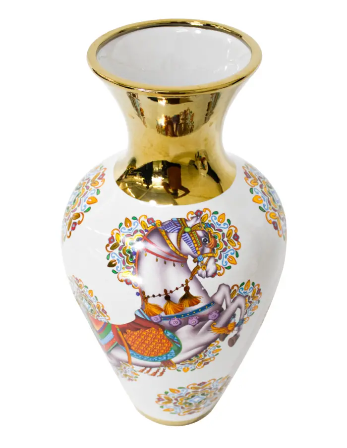 Jarrón de porcelana blanco con dorado y caballo de colores de 18x18x36cm - Image 2