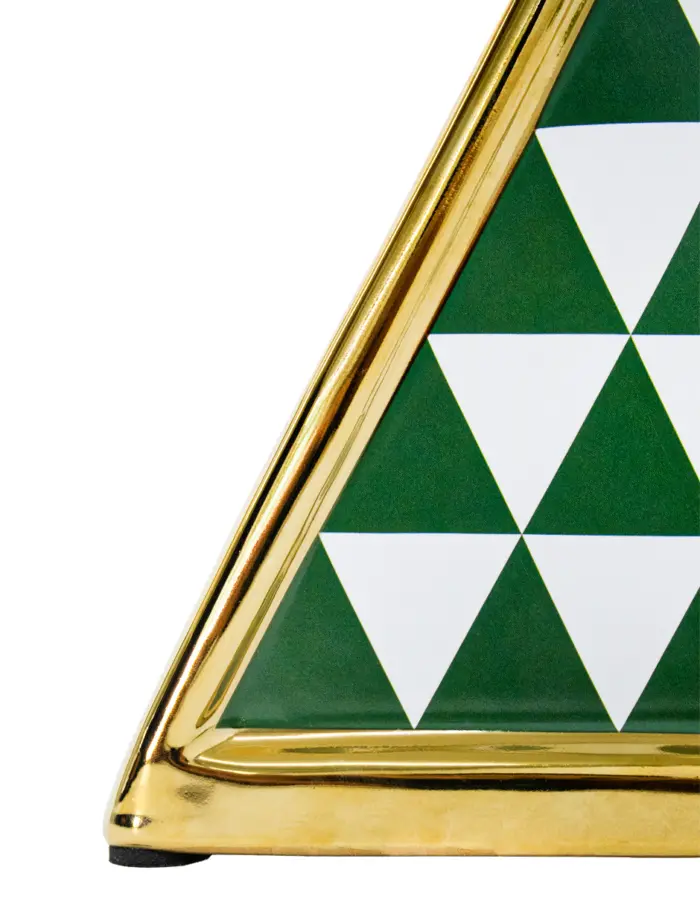 Jarrón de porcelana dorado triangular verde con blanco de 16.8x6.5x25.5cm - Image 4