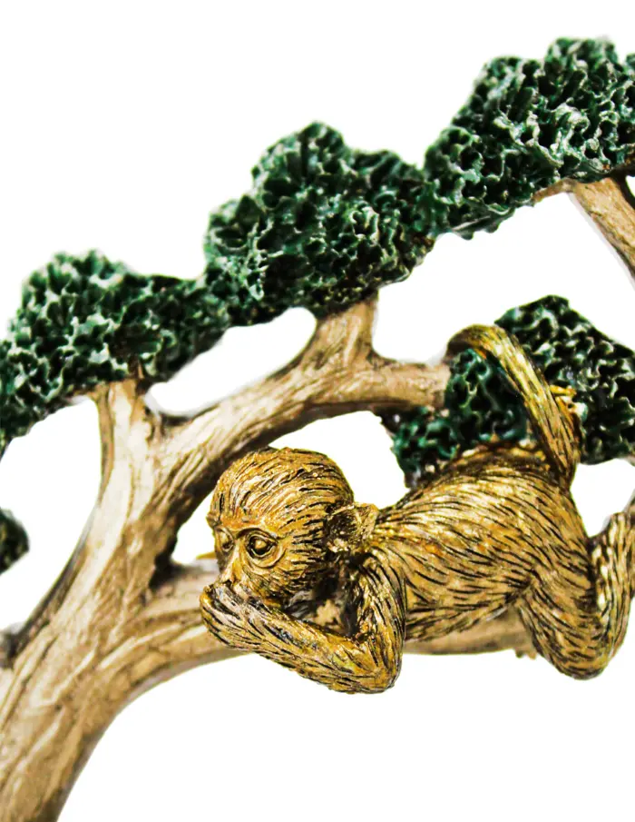 Escultura de chimpancés dorados con árboles de resina de 22.5x5x20cm - Image 3