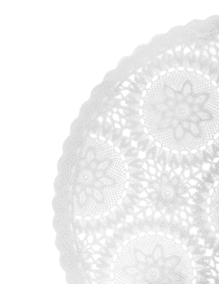 Mantel de plastico blanco diseño circulos de 38x38x0.1cm - Image 3