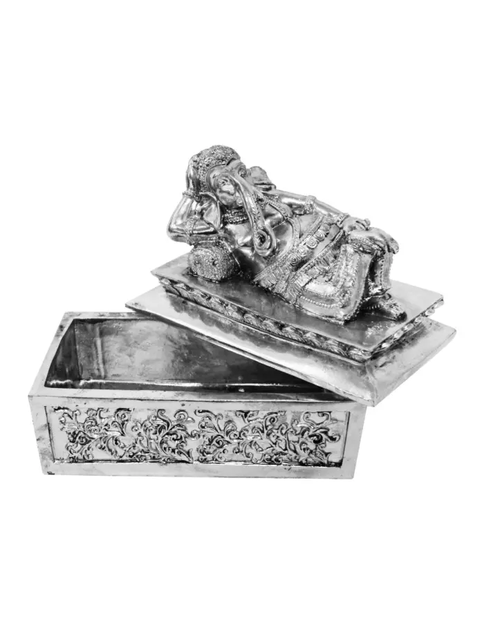 Ganesha recostada de poliresina plateada de 17.5x10x16cm - Image 2