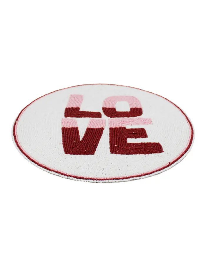 Mantel individual bordado de chaquiras con leyenda LOVE de 35cm - Image 2