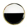 Plato de cerámica blanca con negro y con la orilla dorada de 20.5x20.5x2cm - Image 3