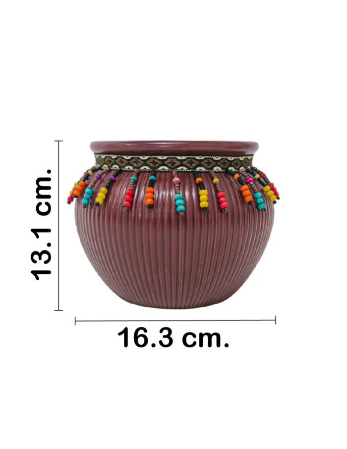 Maceta de ceramica vino con chaquiras de colores en la orilla de 16.3x13.1cm - Image 2