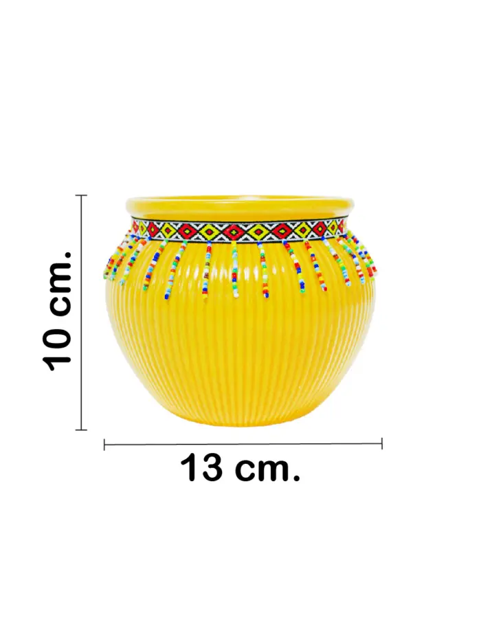 Maceta de ceramica amarilla con chaquiras de colores en la orilla de 12x9.5cm - Image 2
