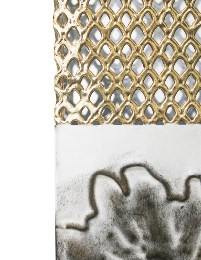 Florero de metal blanco con flores de 11.4x11.4x60.3cm - Image 4