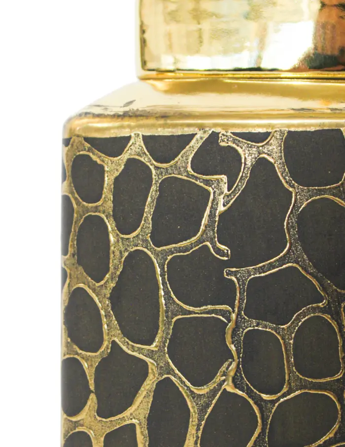 Tibor de cerámica dorado diseño panal con tapa dorada de 14.5x14.5x22.5cm - Image 3