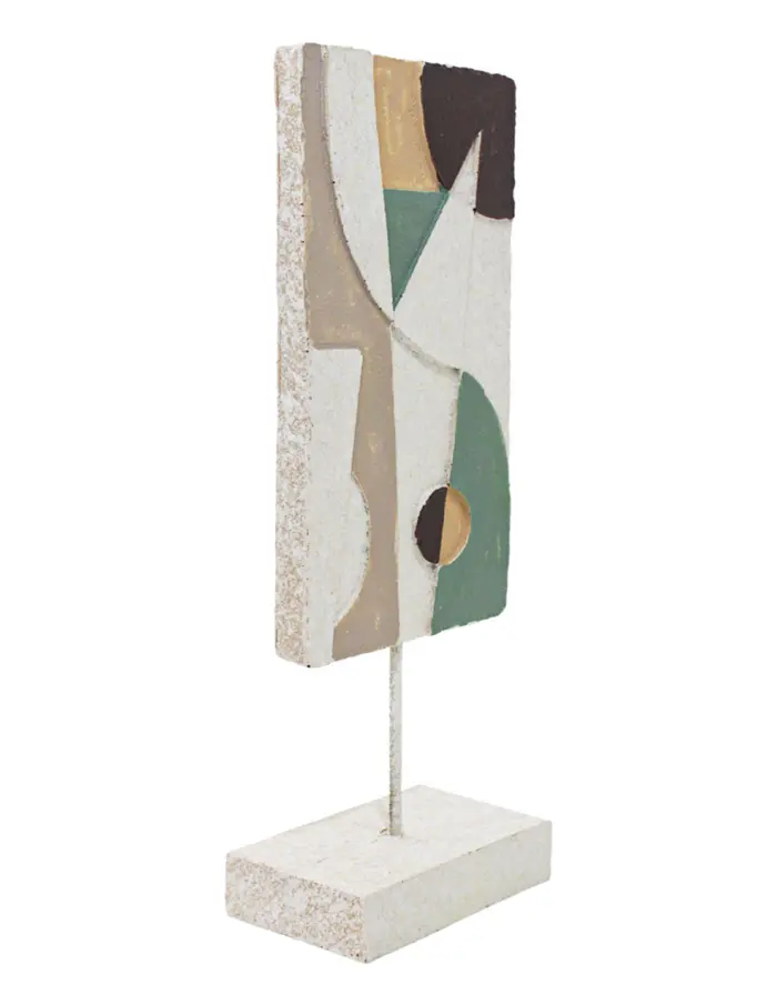 Escultura de poliresina abstracta en tonos verdes y beige de 12x7x29.5cm - Image 3