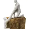 Escultura de escalada de trabajo en equipo de 11.5x11.5x28.5cm - Image 4